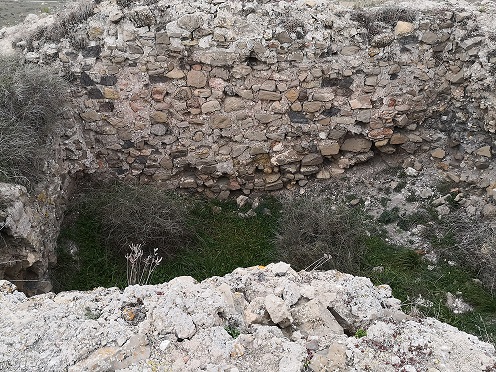 Detalle de restos del castillo de Tudején para Efemérides del Rey Lobo 1