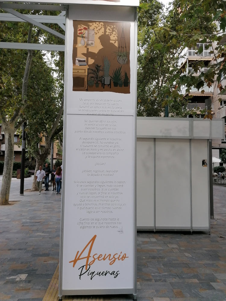 Columna con el poema homenaje al gran Asensio Piqueras, anterior presidente de la Feria del libro de Murcia 2022. Que en paz descanse.
