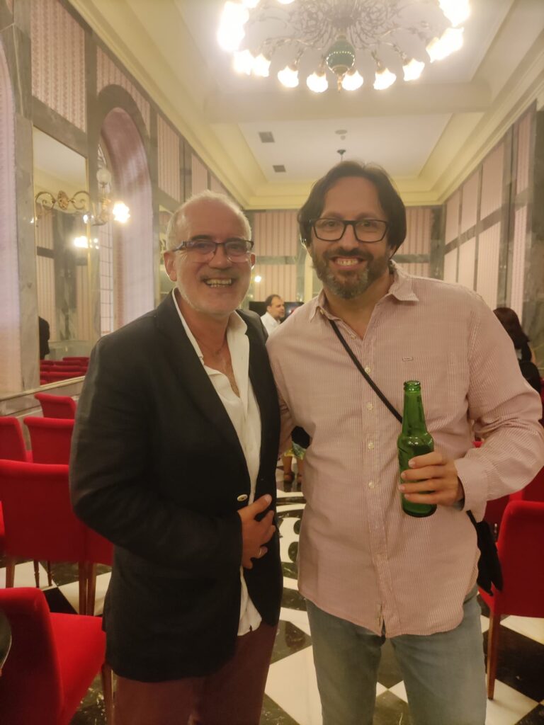 Sergio Reyes y Joaquín Cárceles en el salón de los espejos del Teatro Romea