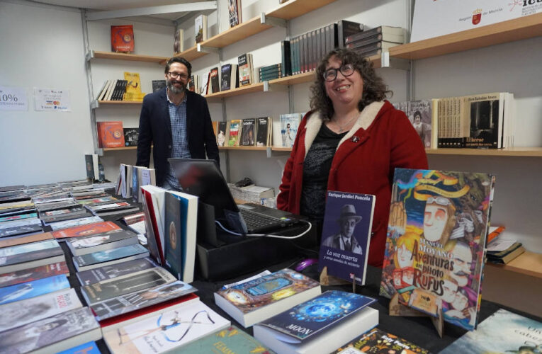 Feria del libro de Lorca 2024: fotos