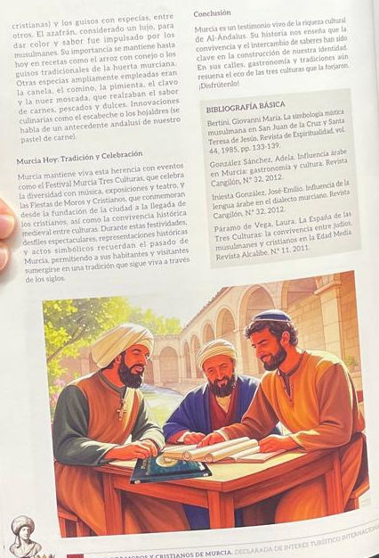 Detalle de la tercera página del artículo Murcia Tres Culturas de Sergio Reyes, publicado en la revista de la Federación de Moros y Cristianos de Murcia 2025