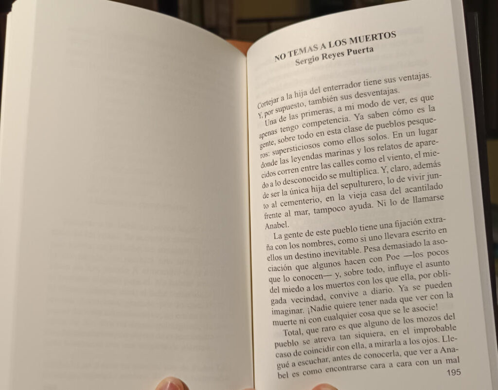 Pagina 195 de la antología NOCTÍVAGA CANCIÓN en la que comienza el relato de Sergio Reyes NO TEMAS A LOS MUERTOS